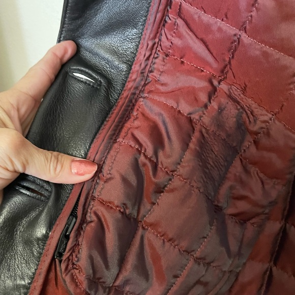 PELLE STUDIO leather jacket, Size XS. - Picture 5 of 11